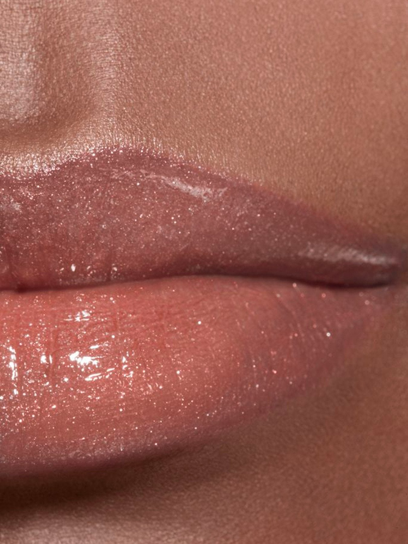 Luminous Hydration Lip Gloss