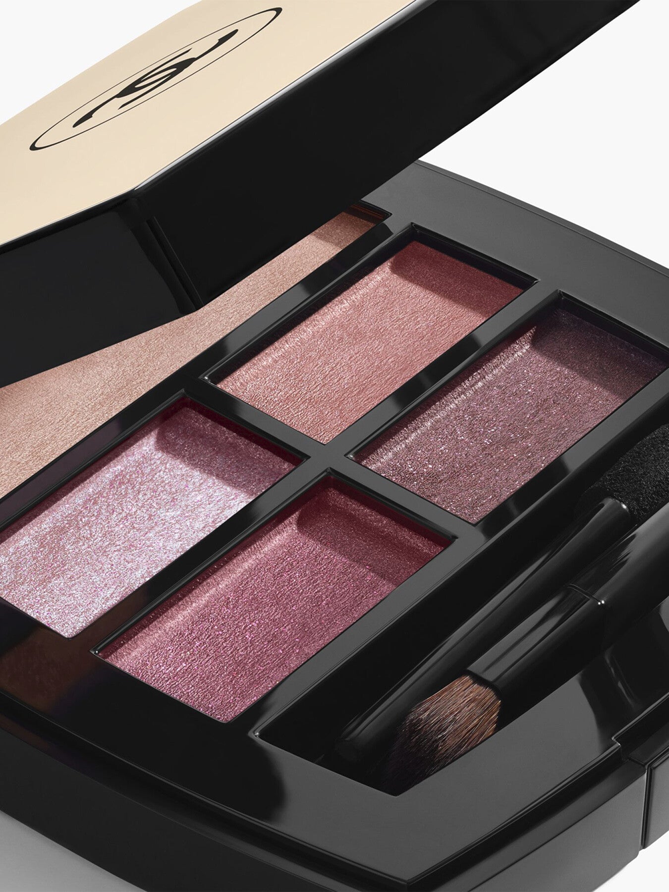 Les Beiges Natural Radiance Eyeshadow Palette