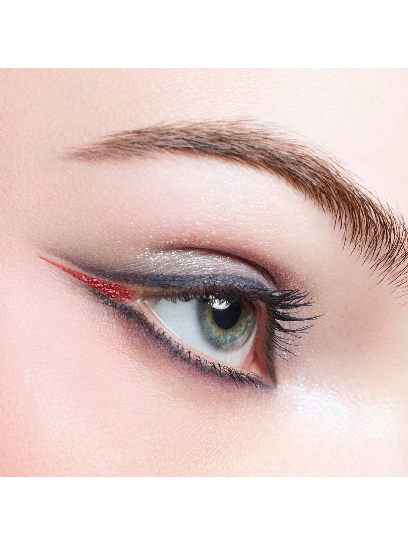 Chanel Luxe Liner