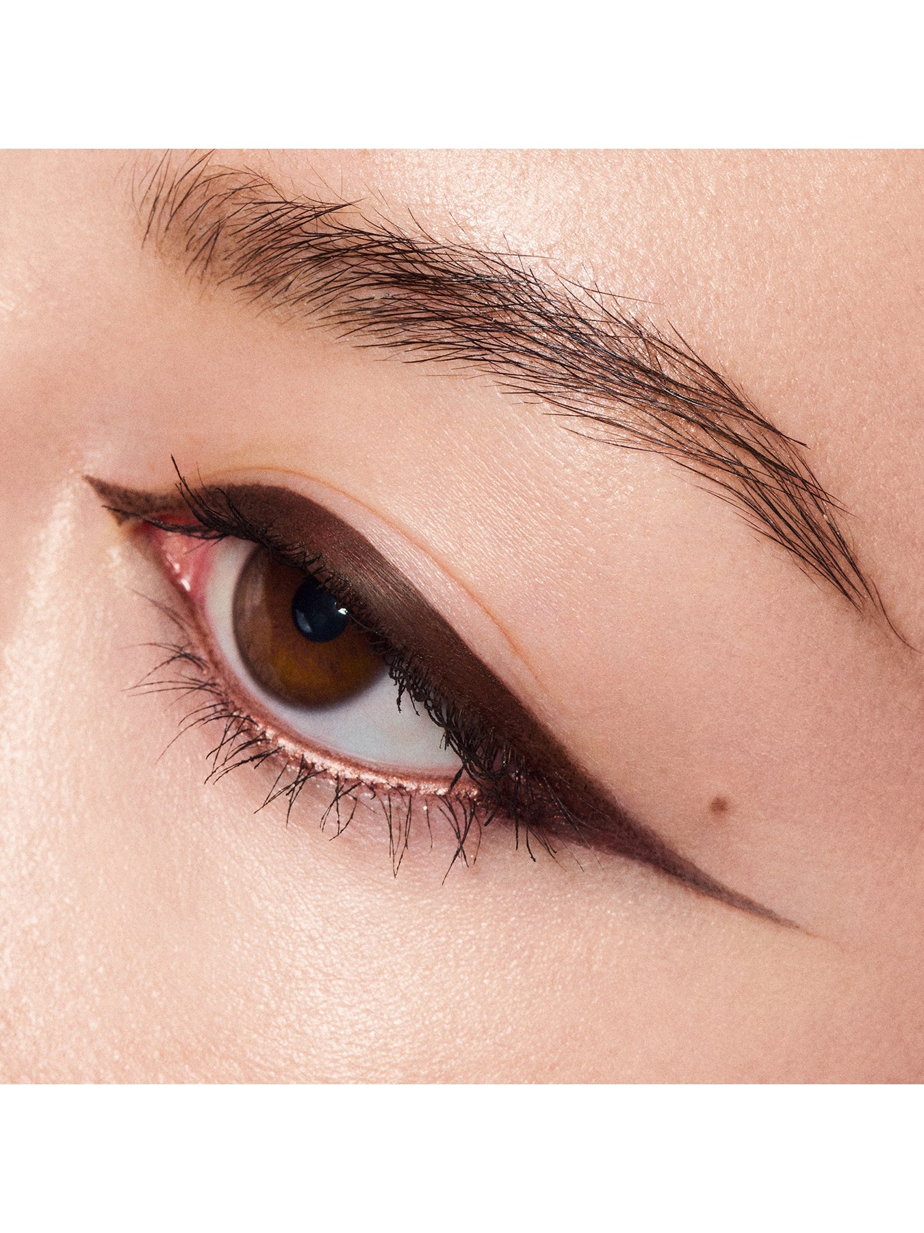 Brushstroke 24-Hour Precision Eyeliner
