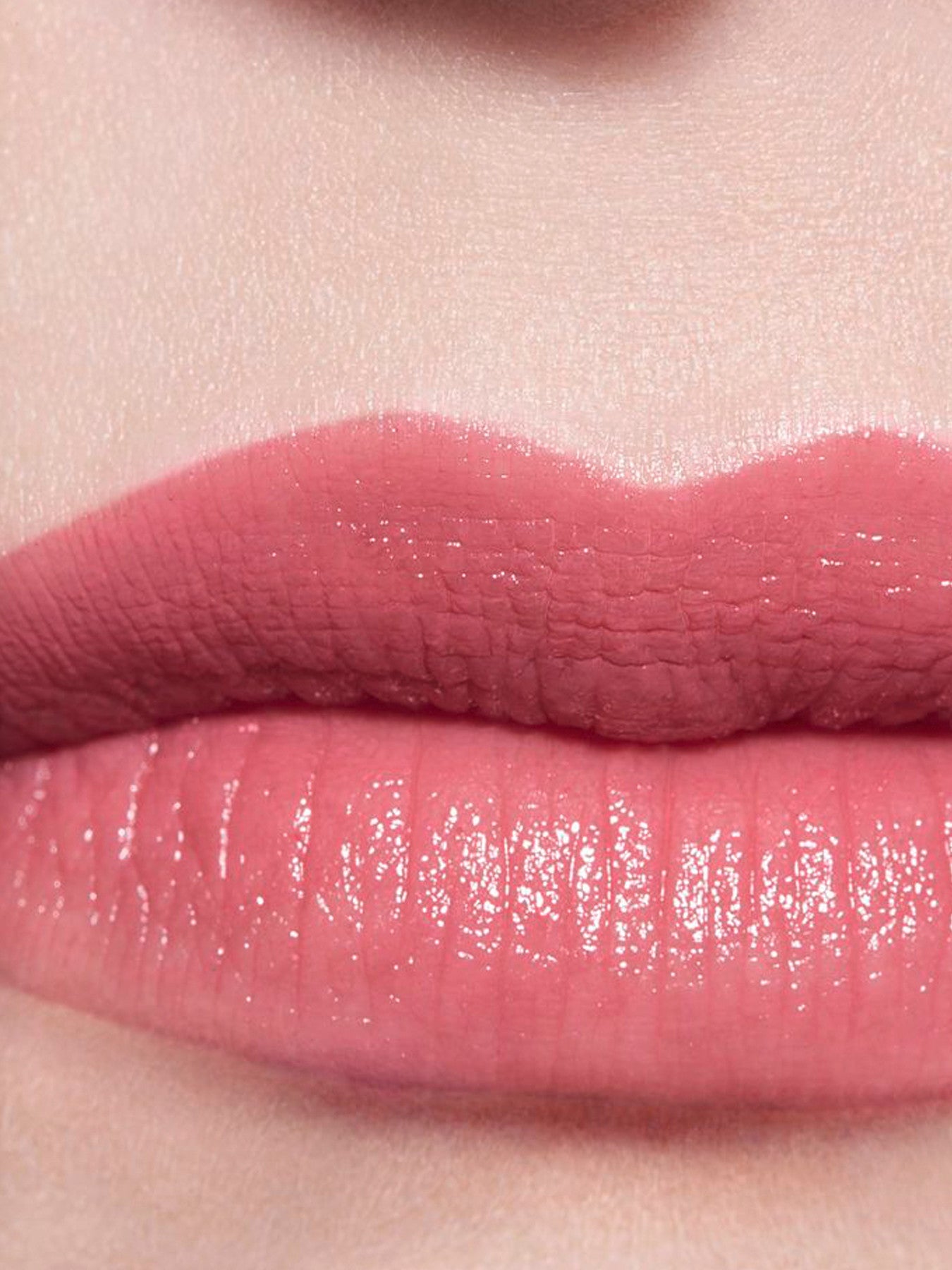 Les Beiges Illuminating Lip Balm