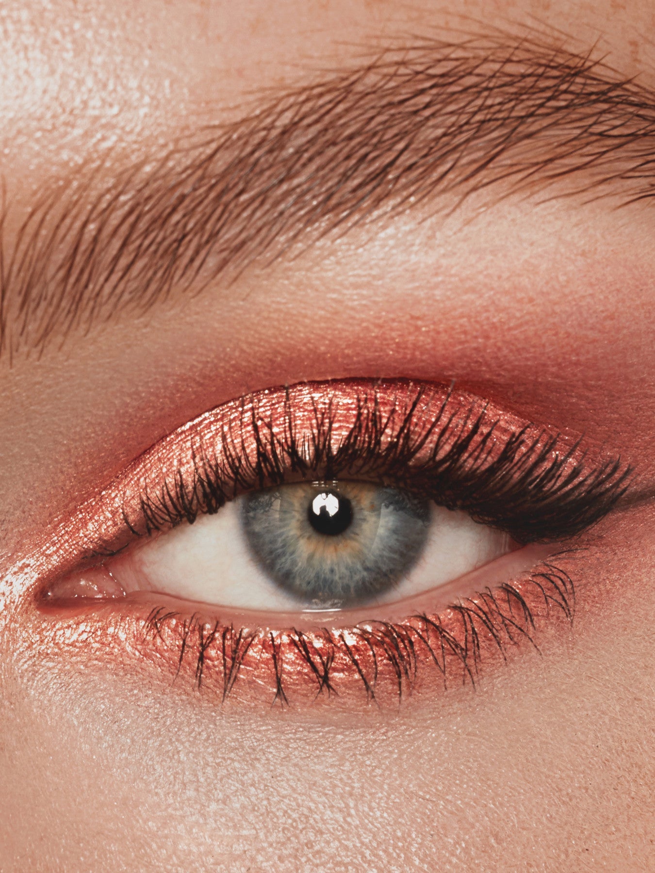 Glowgasm Eyes: Enchanting Radiance