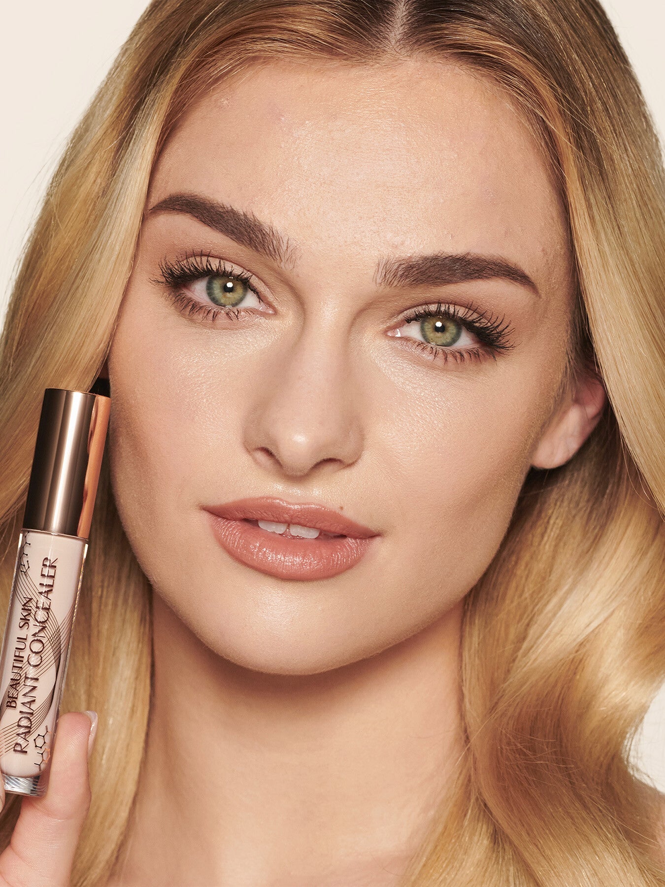 Radiant Concealer for Luminous Skin