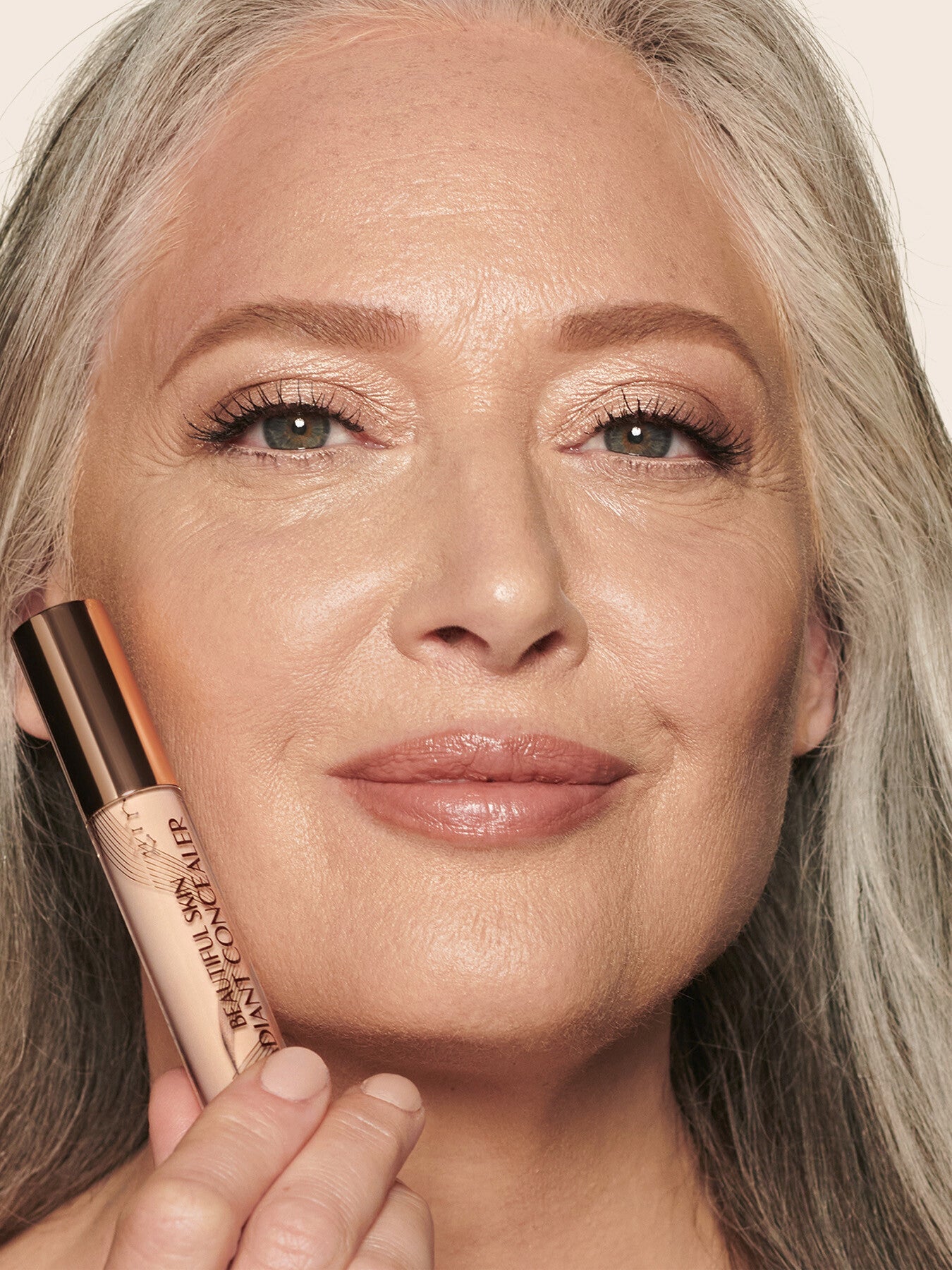 Radiant Concealer for Luminous Skin