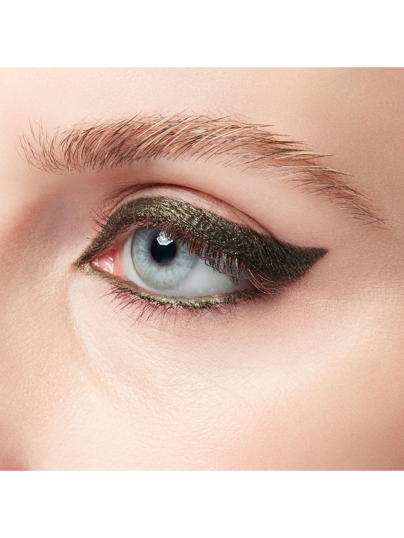 Exquisite Gel Eyeliner: Intense Color Infusion
