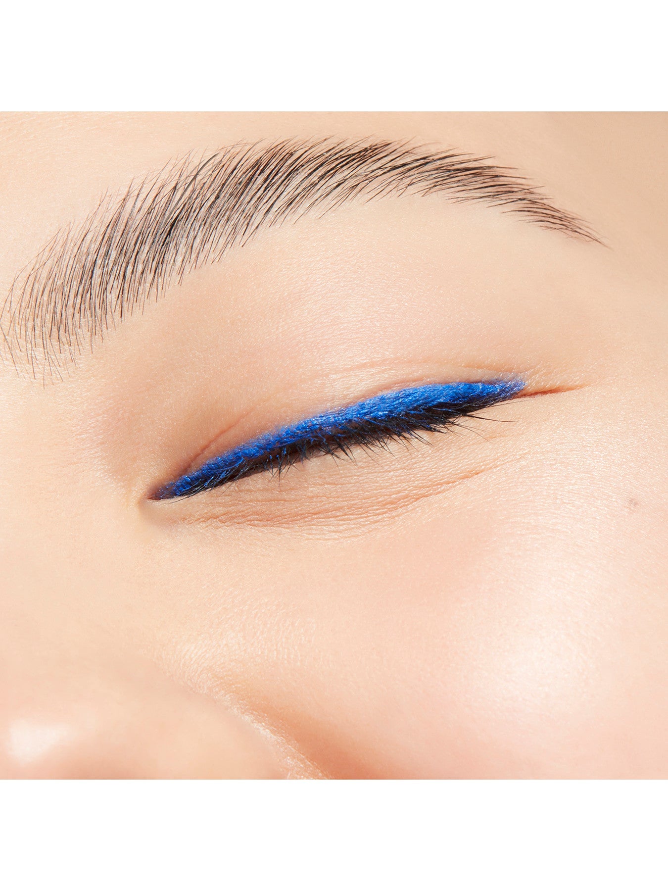 Exquisite Gel Eyeliner: Intense Color Infusion