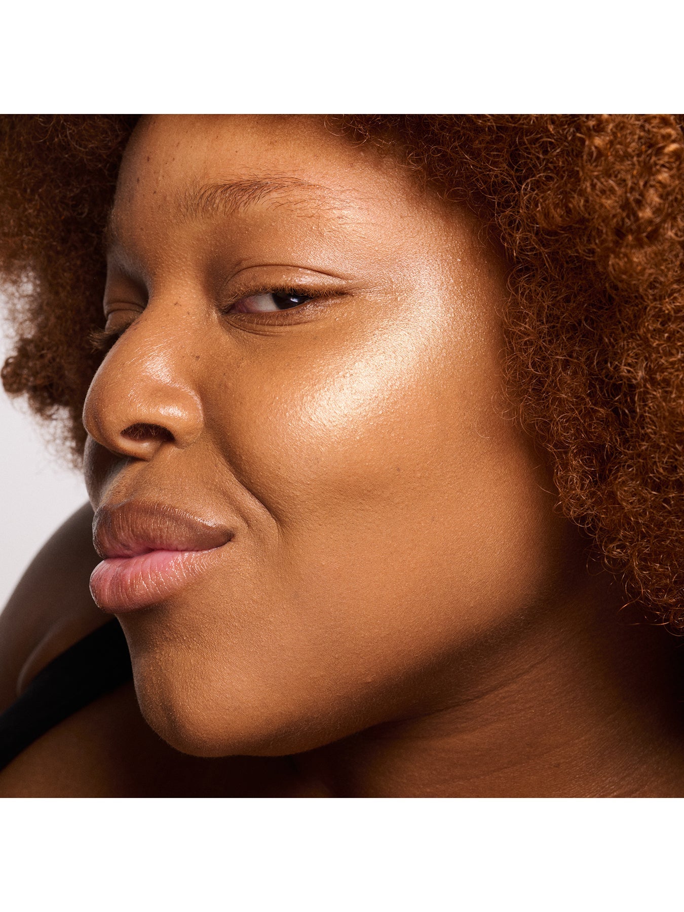 Extra Dimension Illuminating Skin Finish - 9g