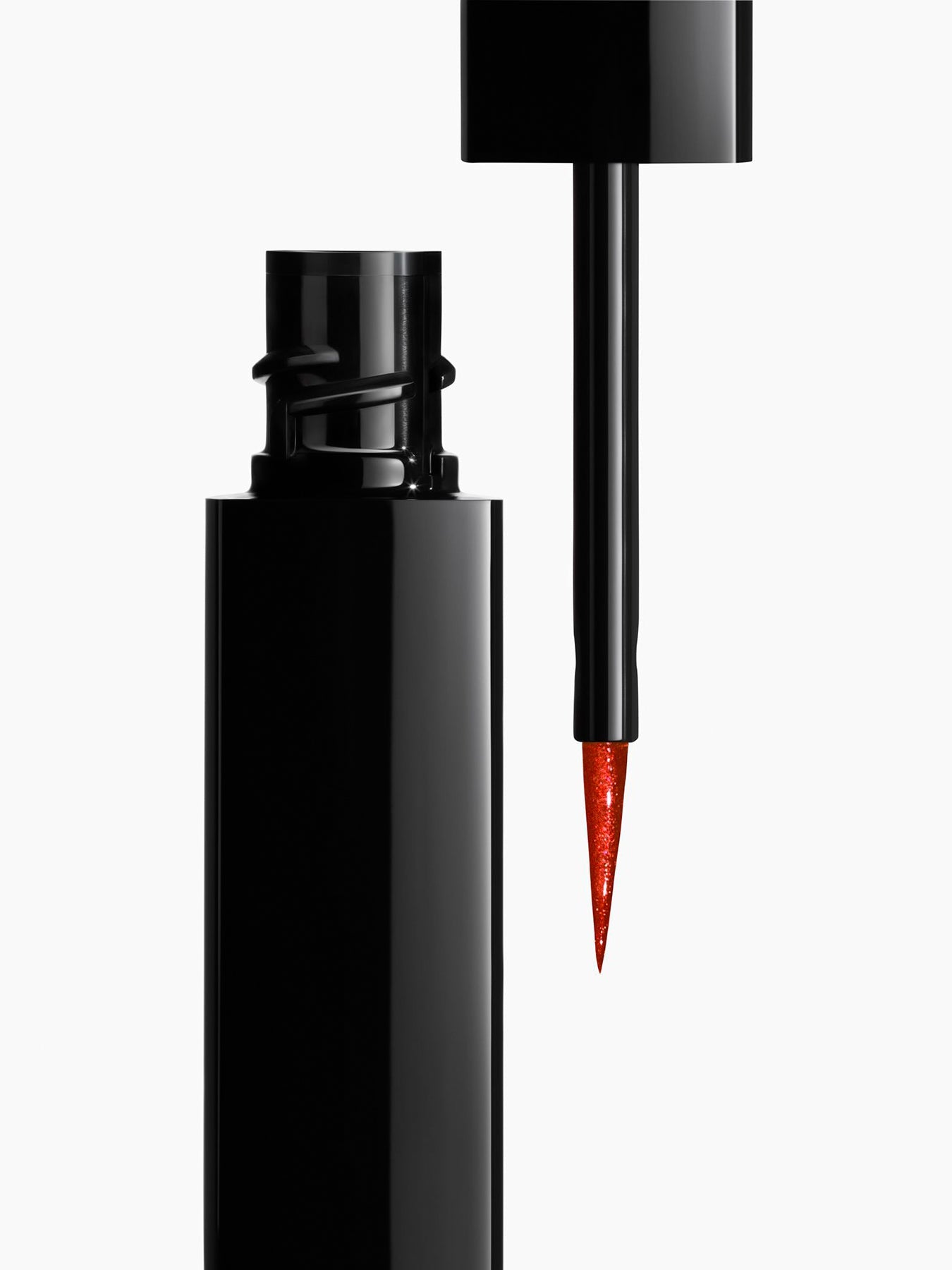 Chanel Luxe Liner