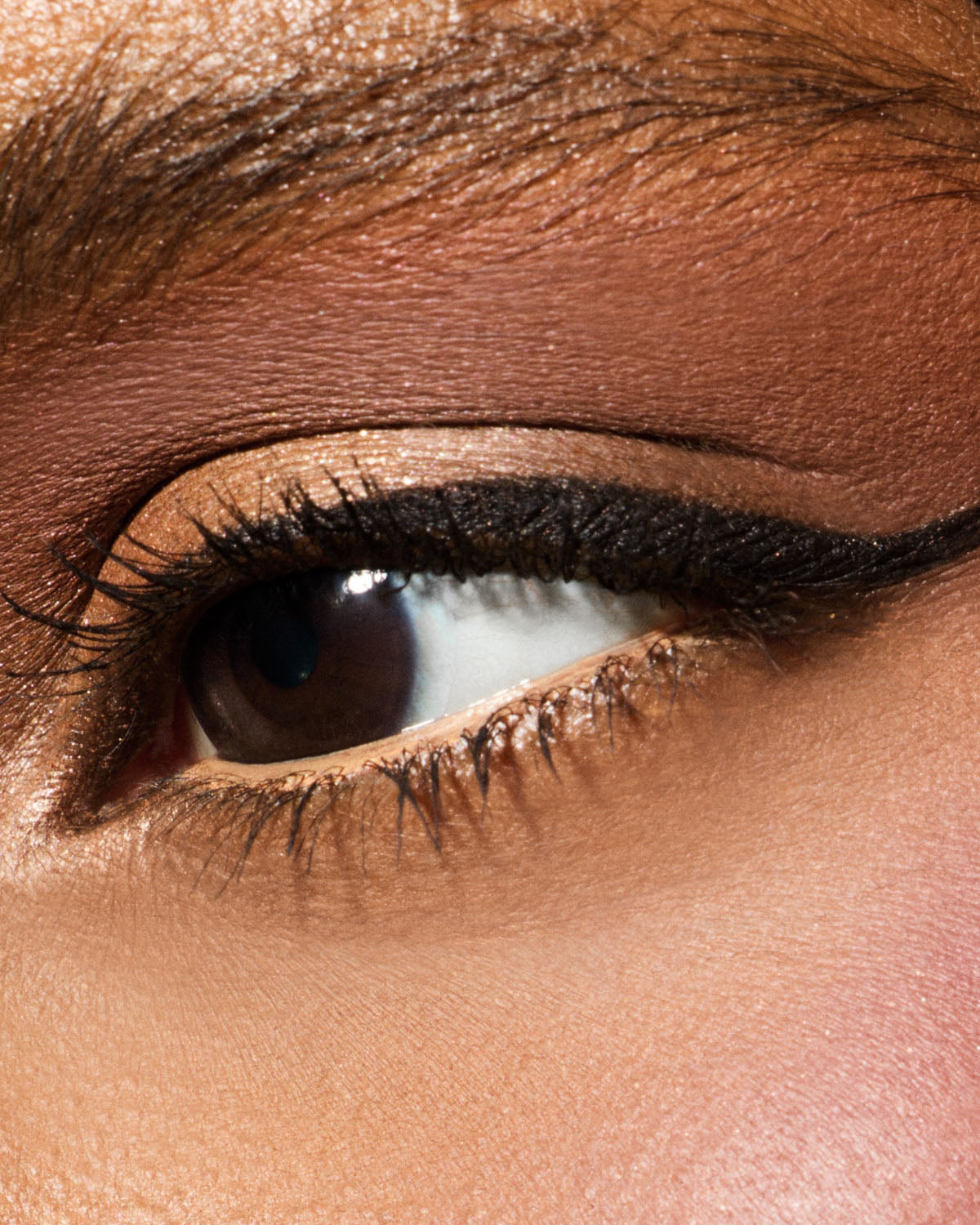 Fine Linez Eye Liner - Embrace Your Elegance
